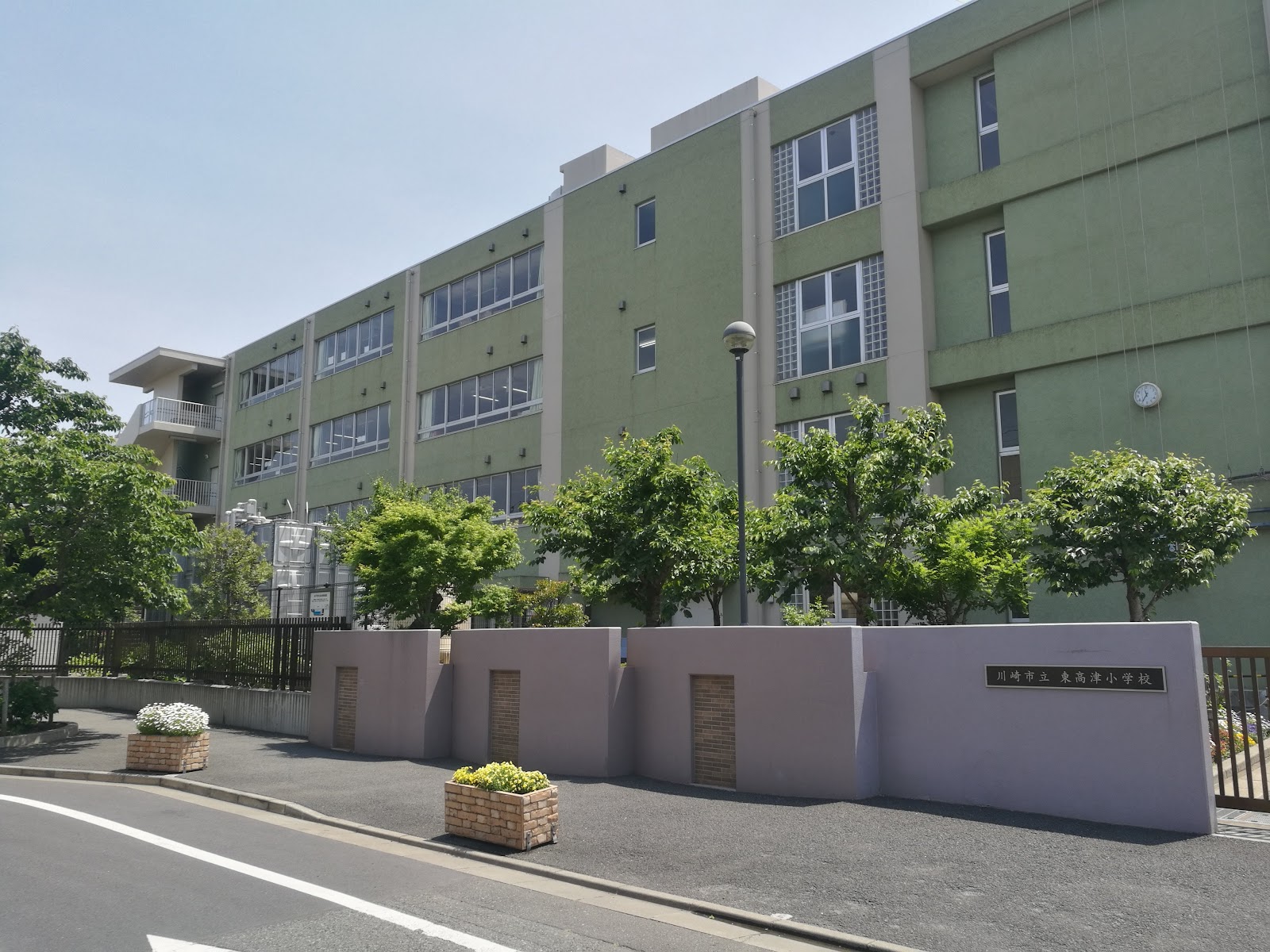 東高津小学校の写真