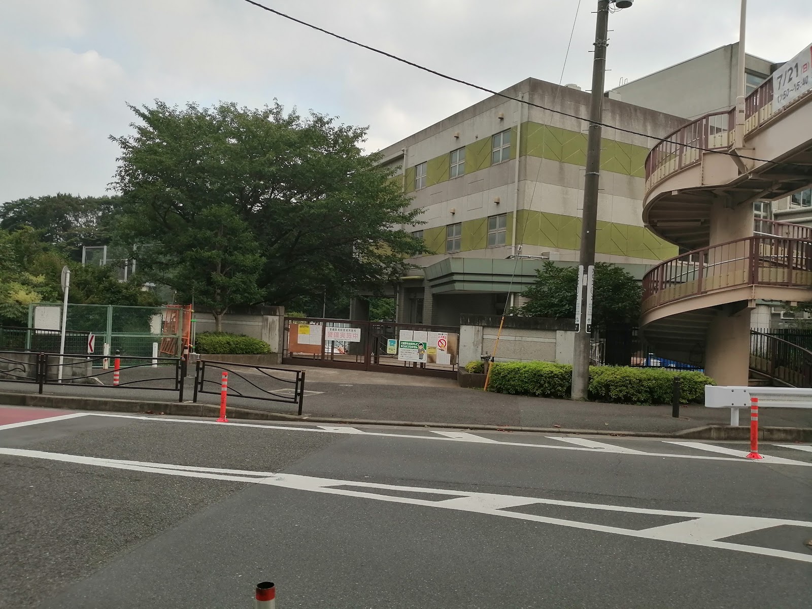 西生田小学校の写真