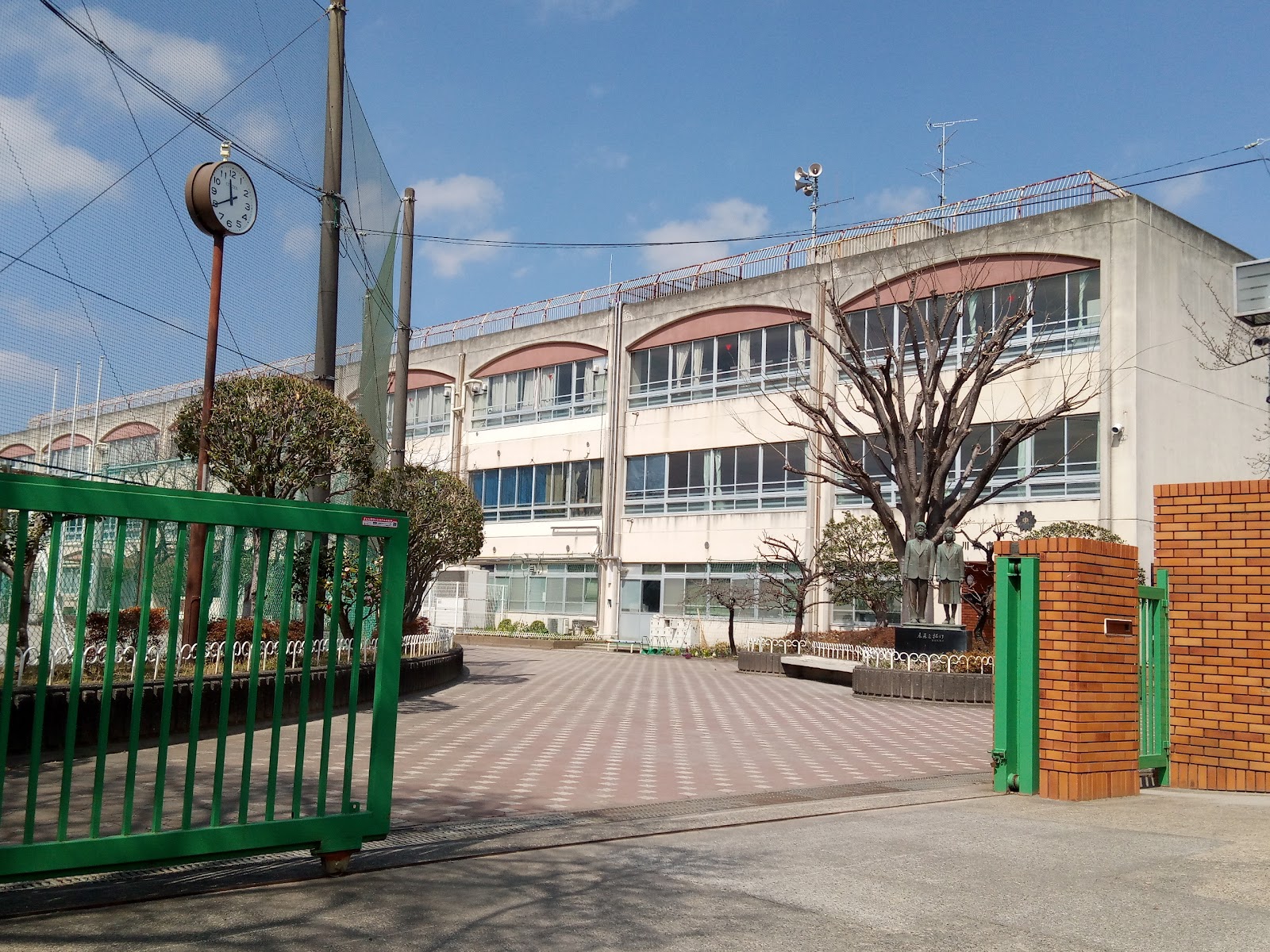 金程中学校の写真