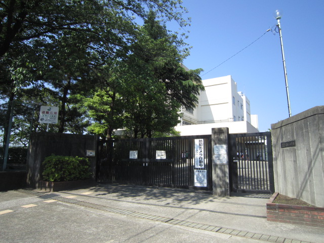 成瀬台小学校の写真