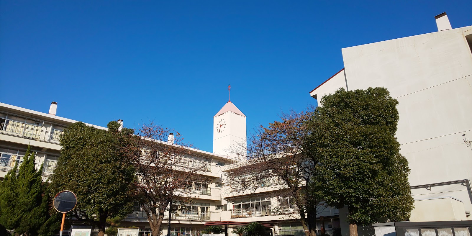 大鳥中学校の写真