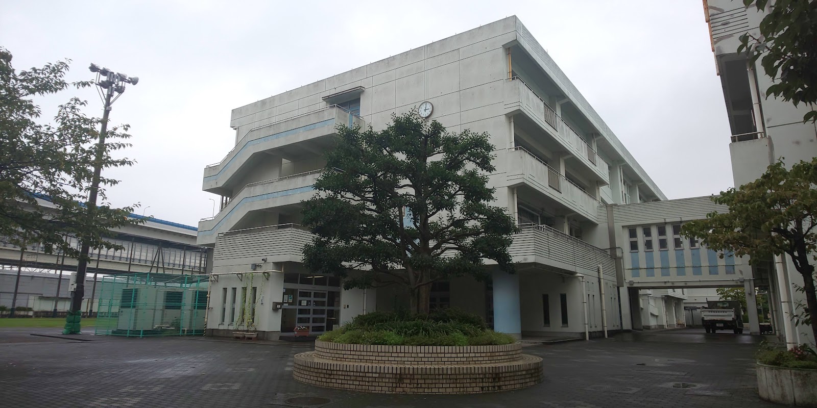 根岸中学校の写真