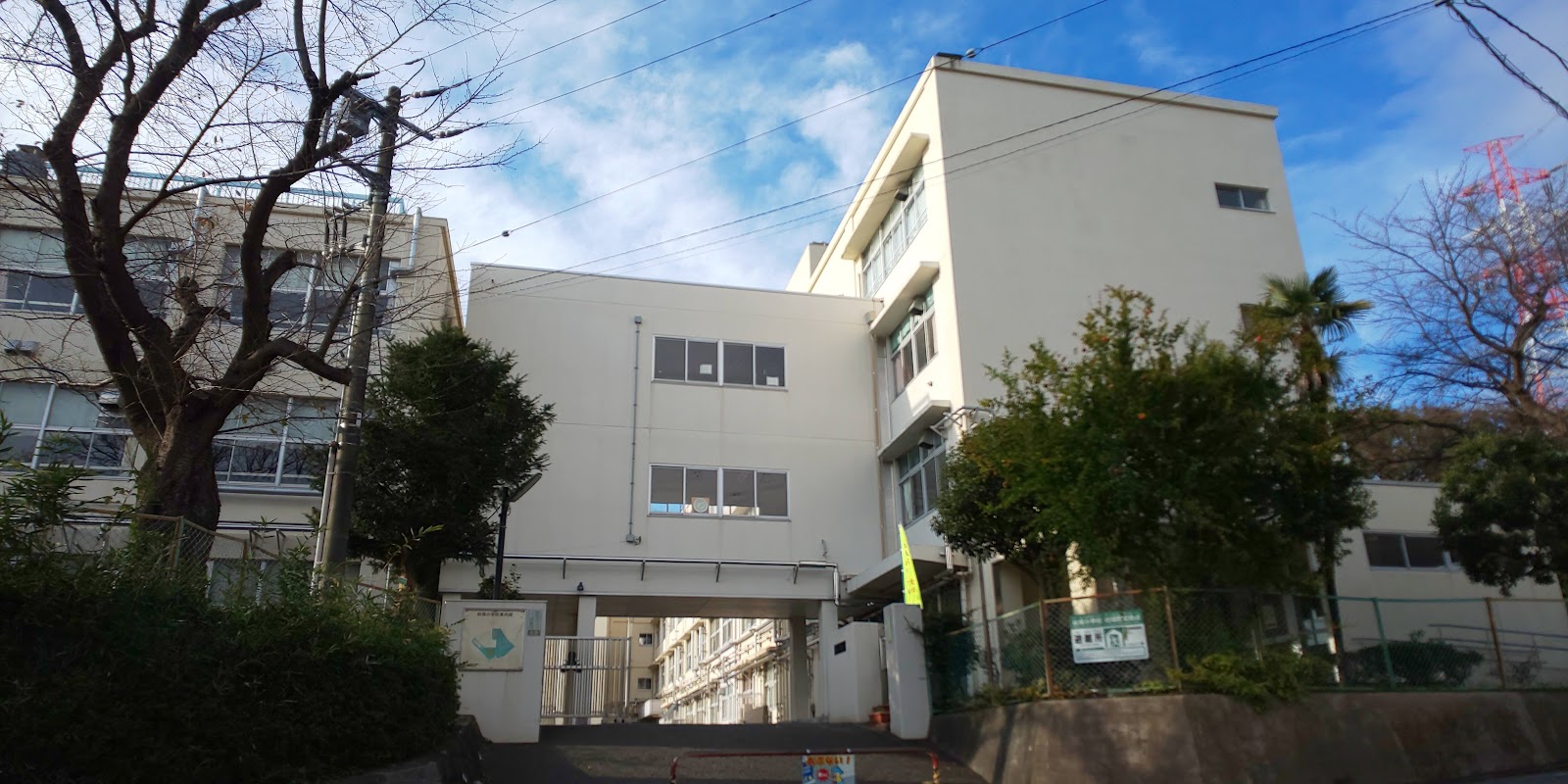 柏尾小学校の写真
