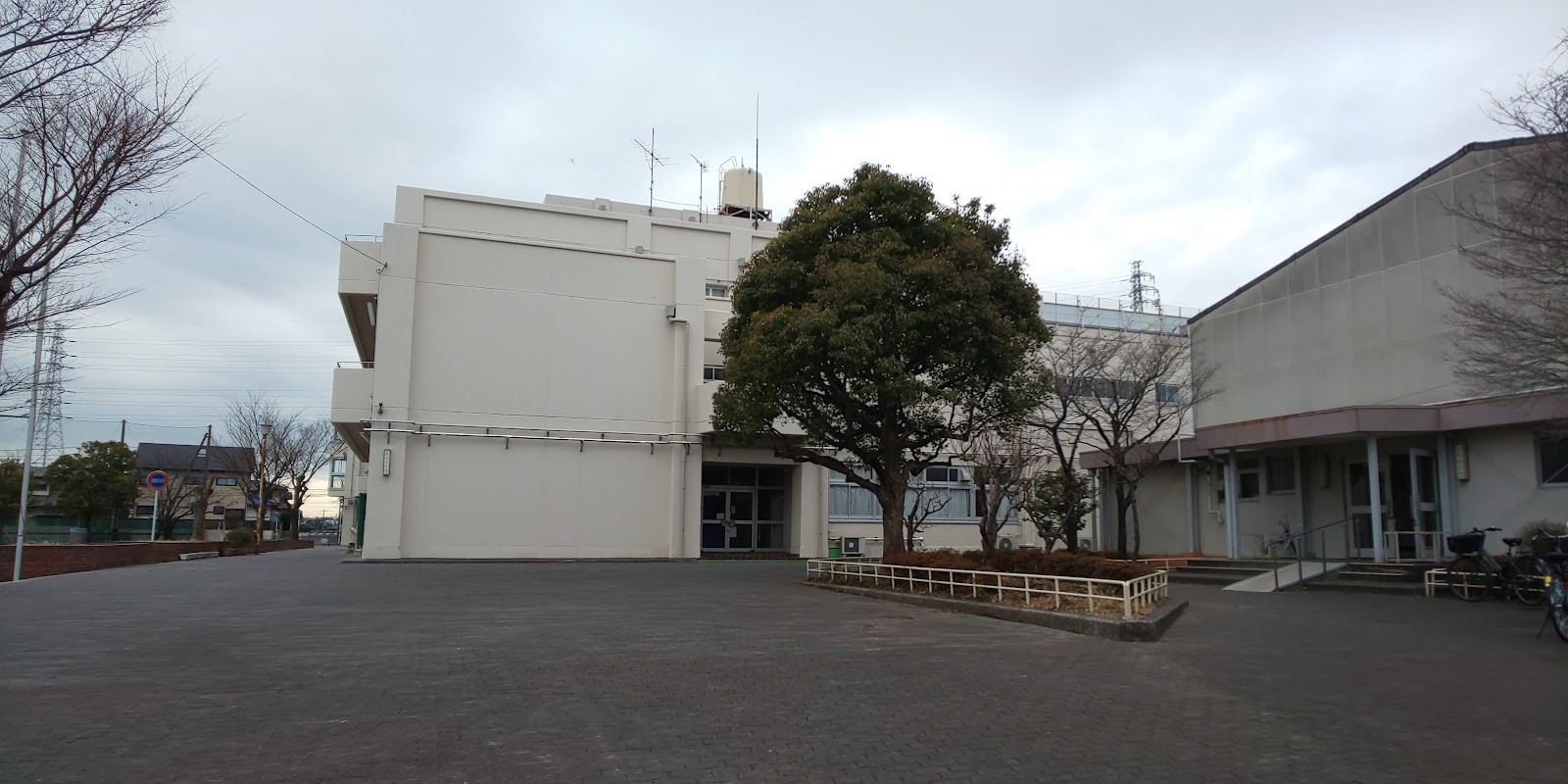 鳥が丘小学校の写真