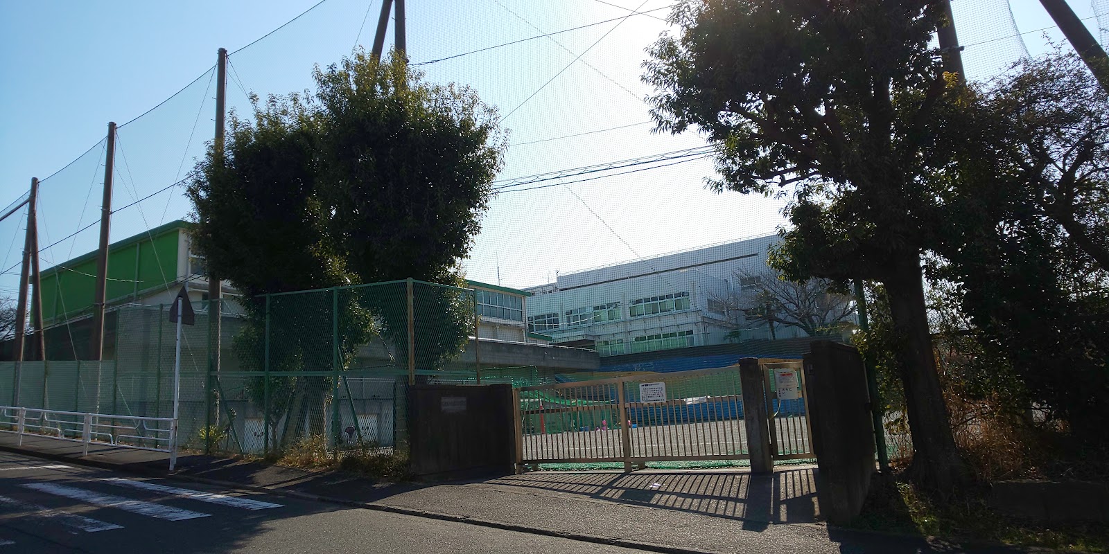 南舞岡小学校の写真