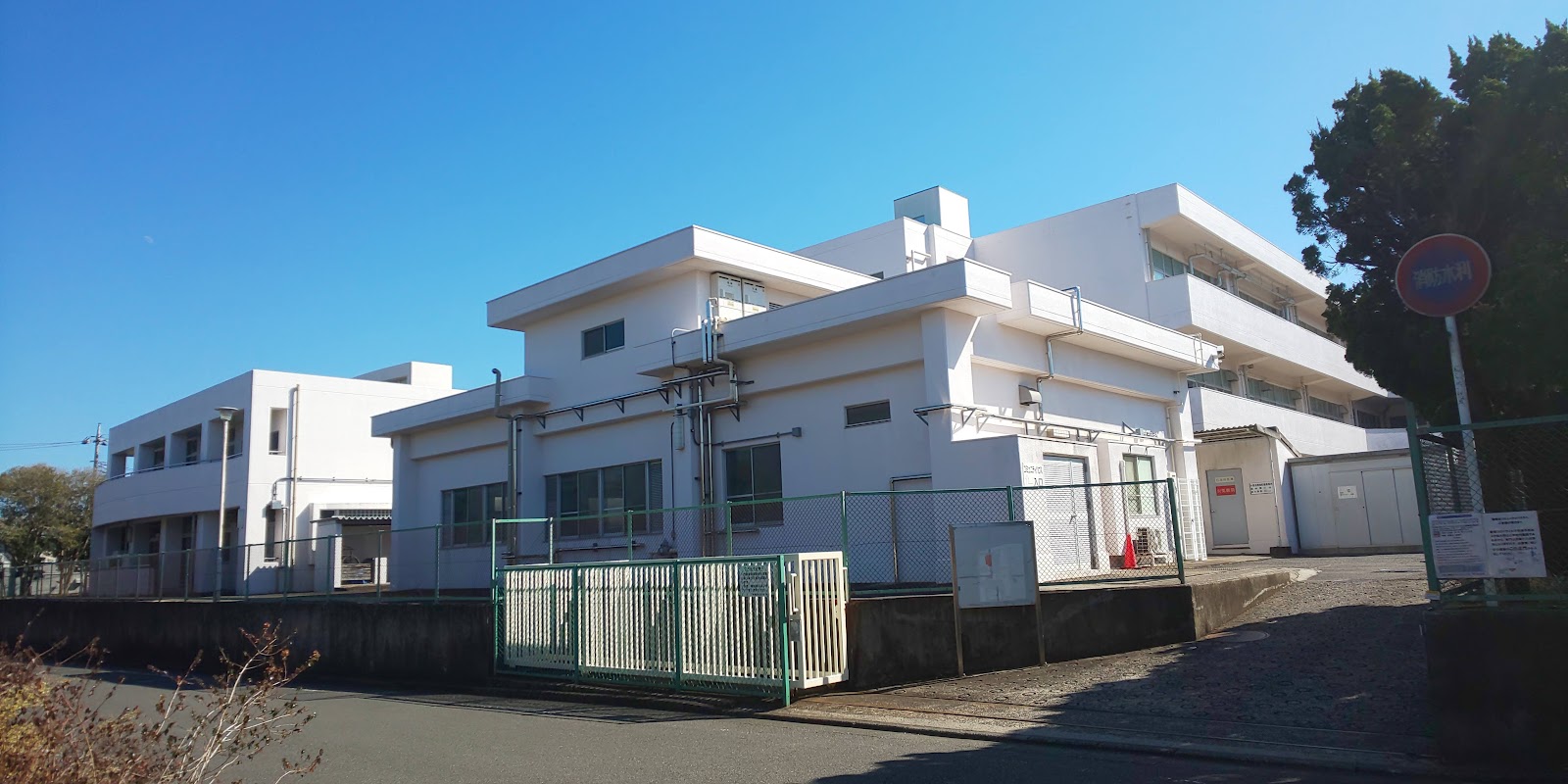 港南台第三小学校の写真