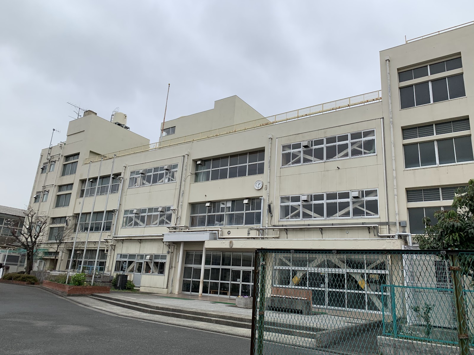 岸谷小学校の写真